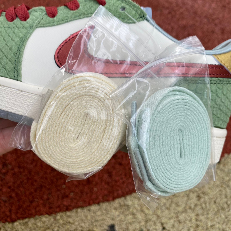 Air Jordan 1 Retro Low Sneaker     FN3727-100 - PerfectKickZ