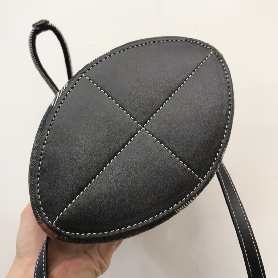 Burberry Mini TB Bucket Bag - PerfectKickZ