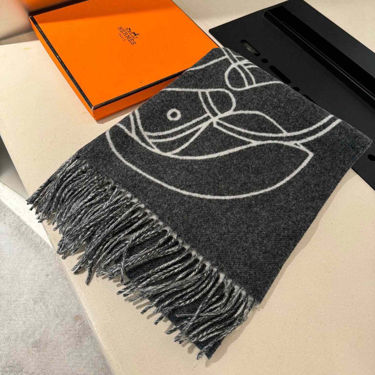 Hermes Casaque Entrelacs Equestres muffler  - PerfectKickZ