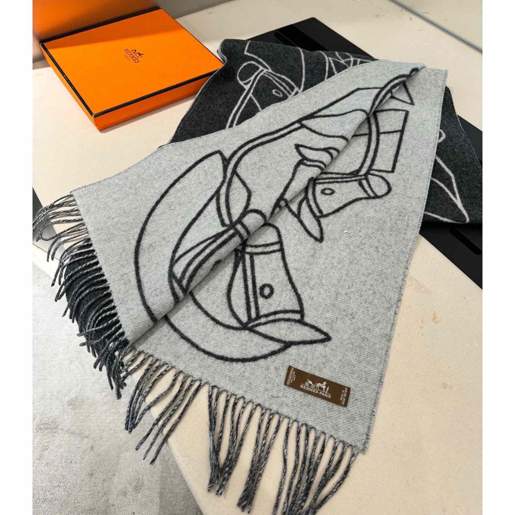 Hermes Casaque Entrelacs Equestres muffler  - PerfectKickZ