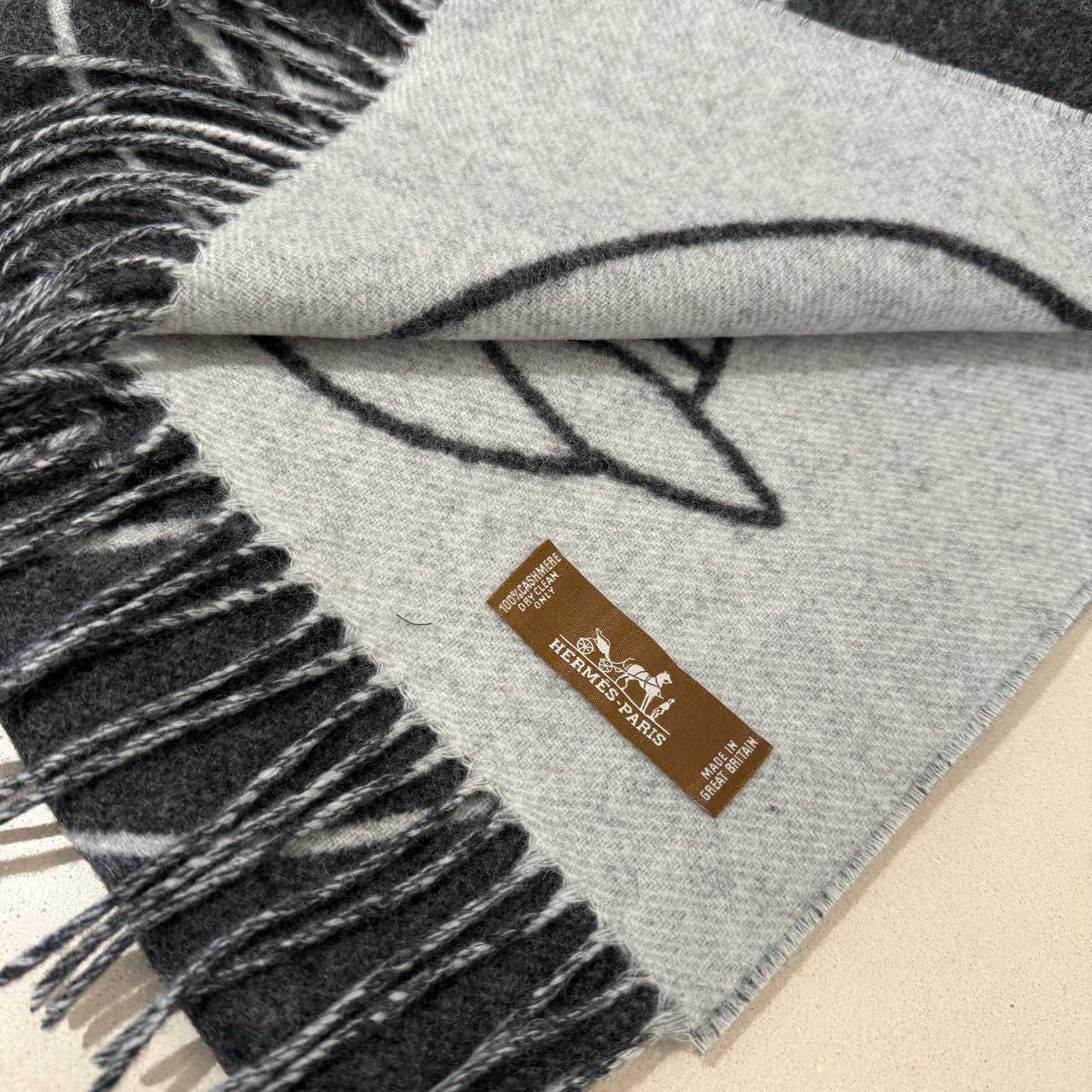 Hermes Casaque Entrelacs Equestres muffler  - PerfectKickZ