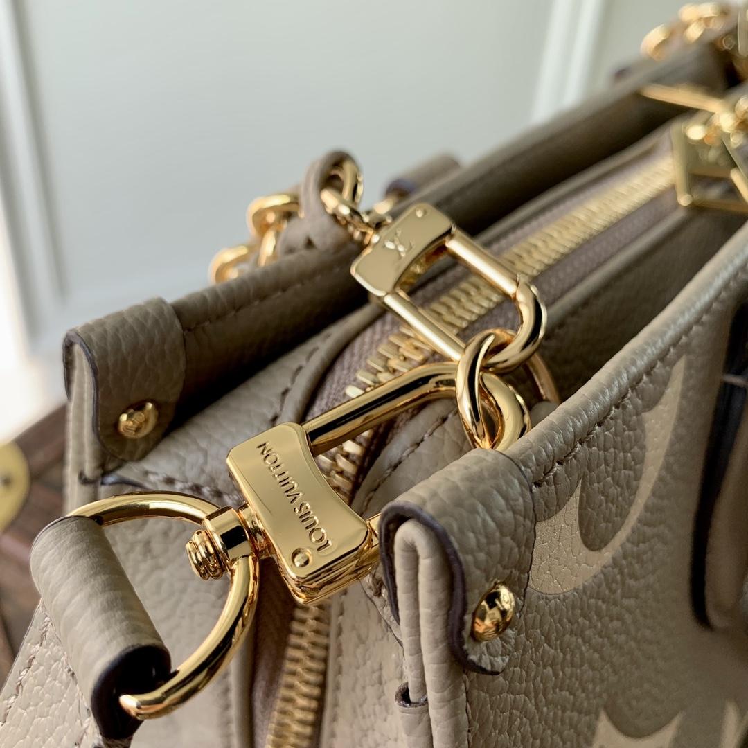 Louis Vuitton OnTheGo East West  (25-13-10 cm) M23641 - PerfectKickZ