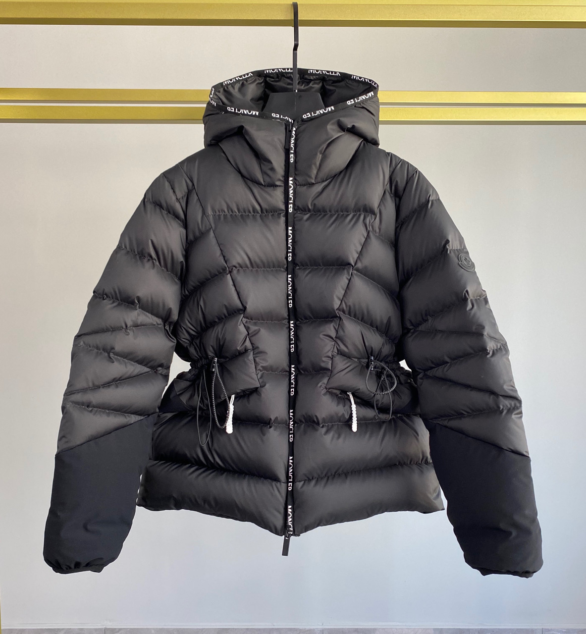 Moncler Sittang Short Down Jacket - PerfectKickZ