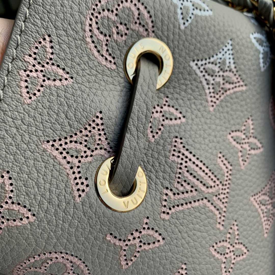 Louis Vuitton Bella (19×22×14cm)  M23388 - PerfectKickZ