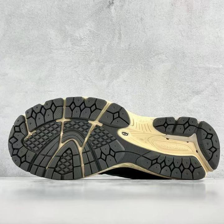 New Balance 2002R Sneakers    ML2002RHO - PerfectKickZ