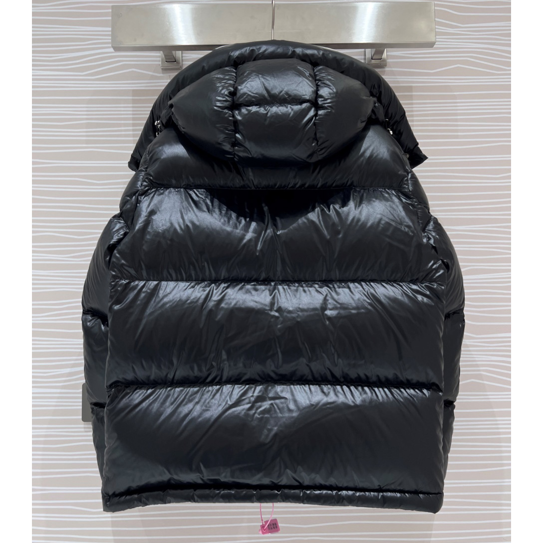 Moncler Montbeliard Short Down Jacket - PerfectKickZ