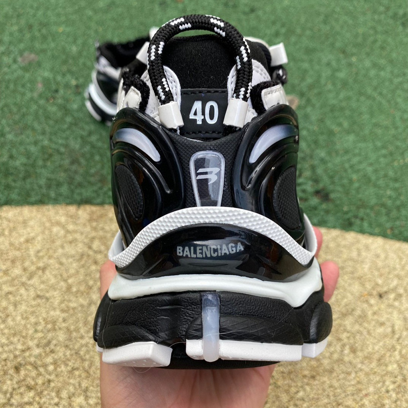 Balenciaga Runner 7.5  Sneaker  - PerfectKickZ