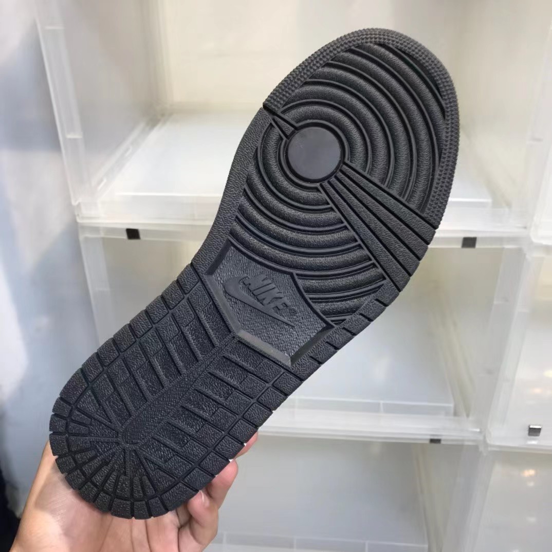 Air Jordan 1 Wmns Mid SE 'Multi Patent' Sneaker - PerfectKickZ