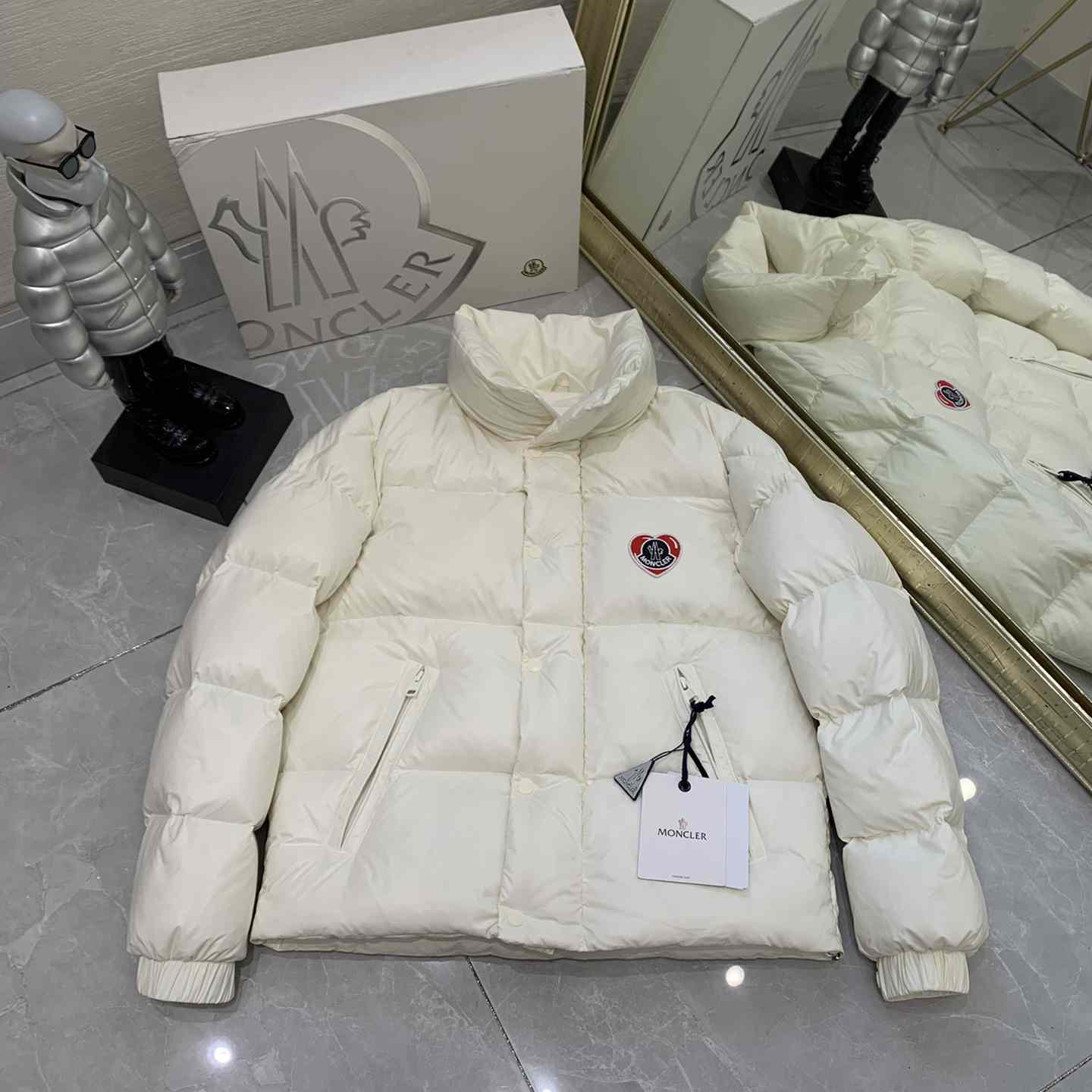 Moncler Misam short down jacket - PerfectKickZ