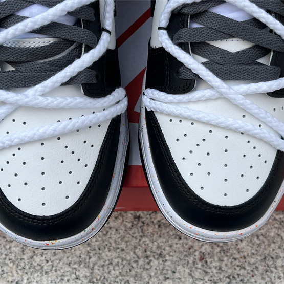 Nike Dunk Low Sneaker     FD4623-160 - PerfectKickZ