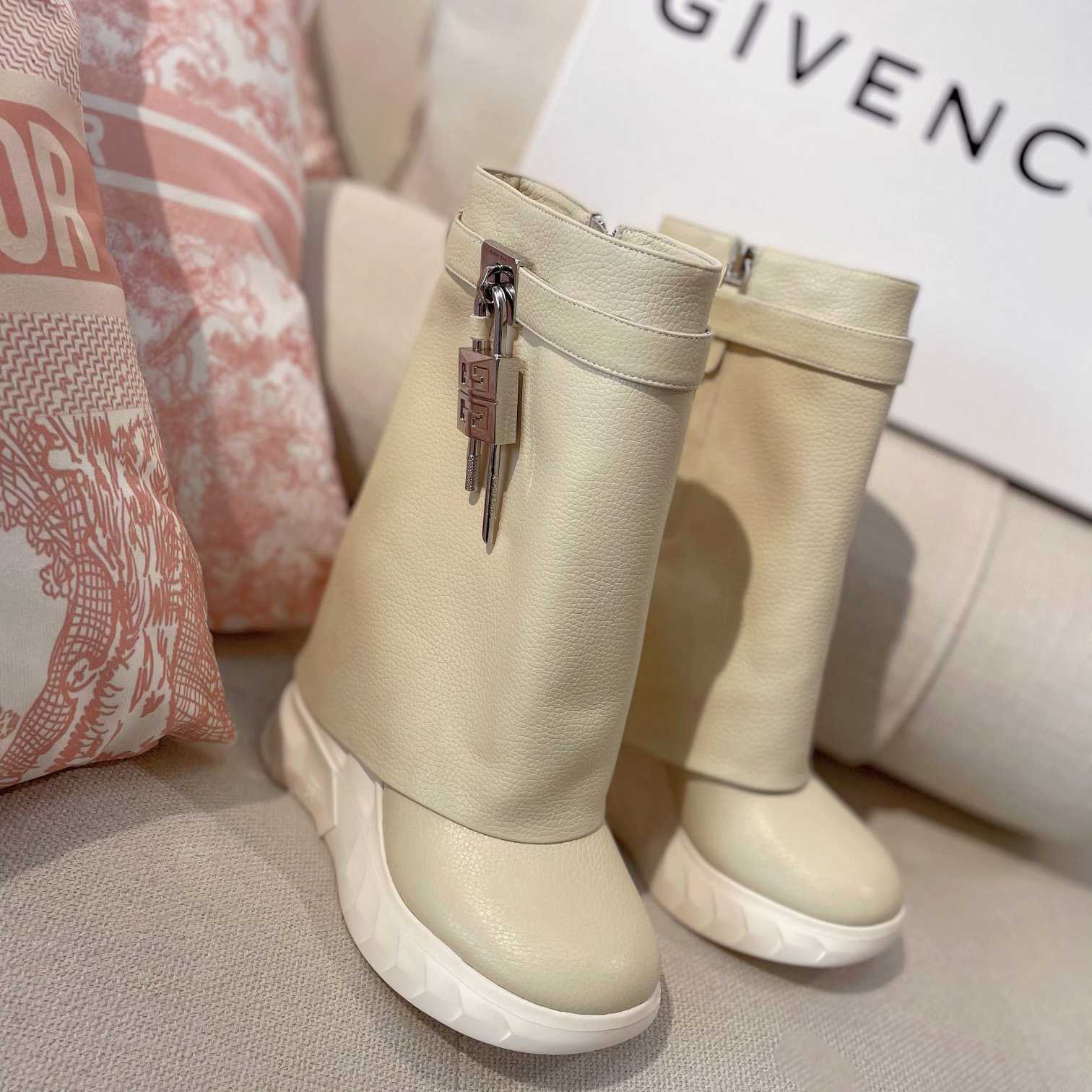 Givenchy Shark Lock Leather Ankle Boot - PerfectKickZ