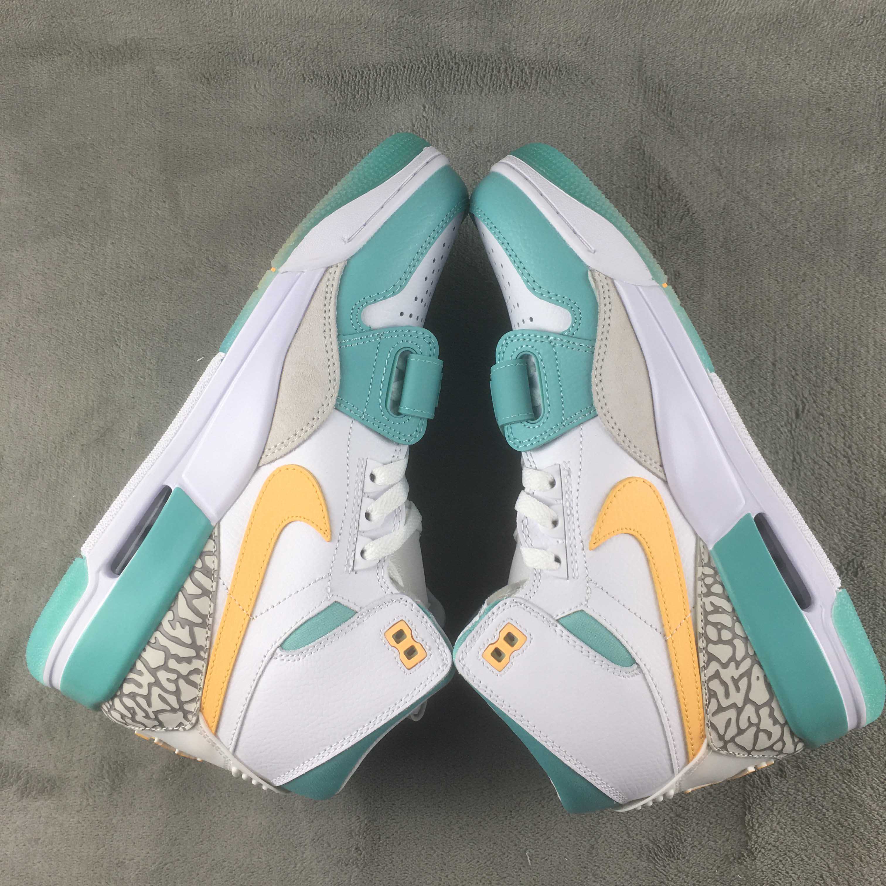 Air Jordan Legacy 312 Sneaker     FV3625-161 - PerfectKickZ