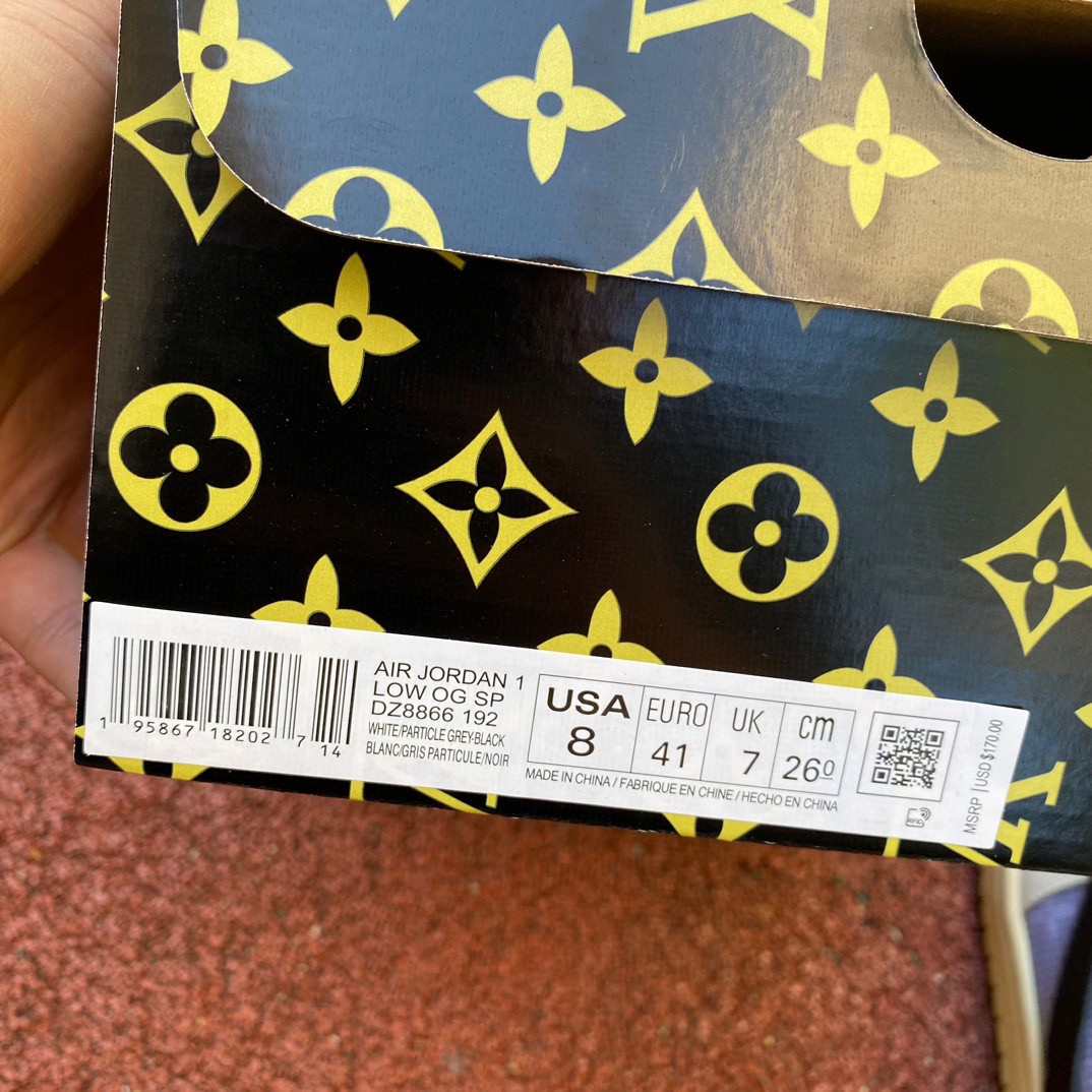 Tracis Scott x Air Jordan 1 Low Golf TS Sneaker     DZ8866-192 - 
