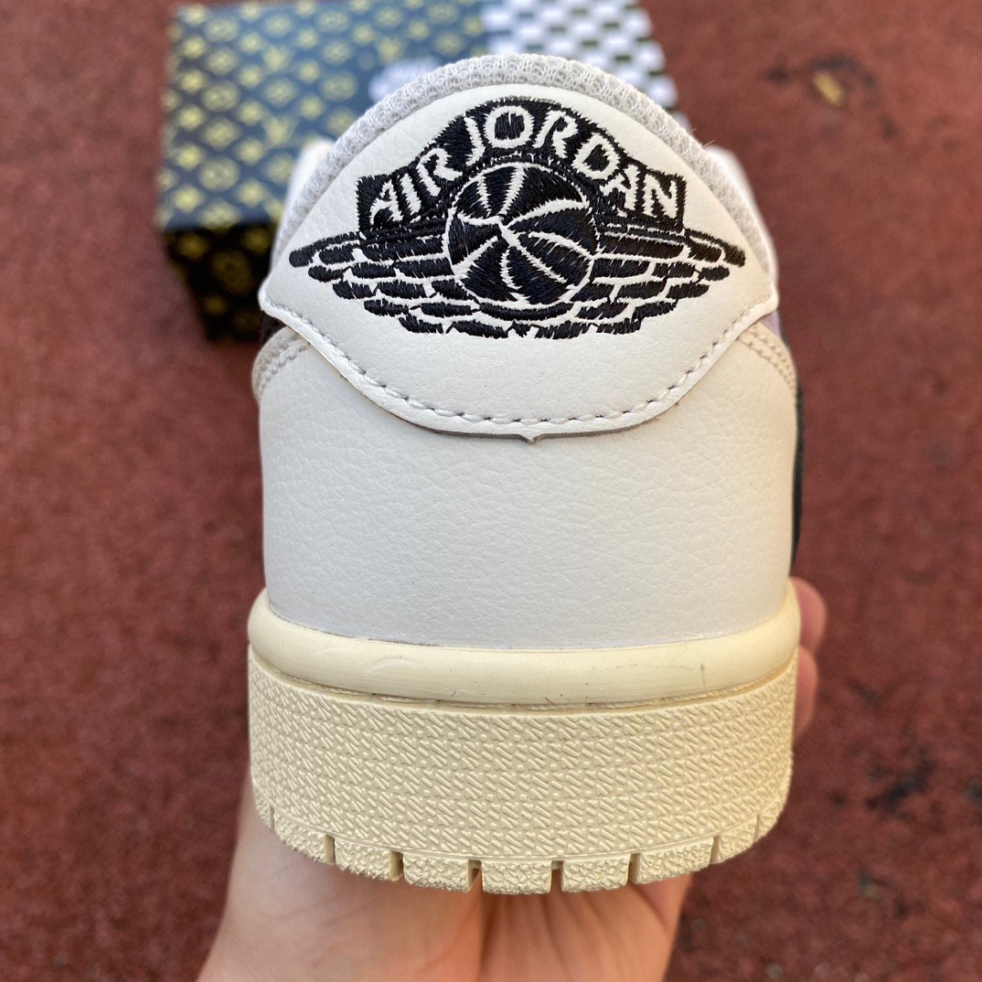 Tracis Scott x Air Jordan 1 Low Golf TS Sneaker     DZ8866-192 - 