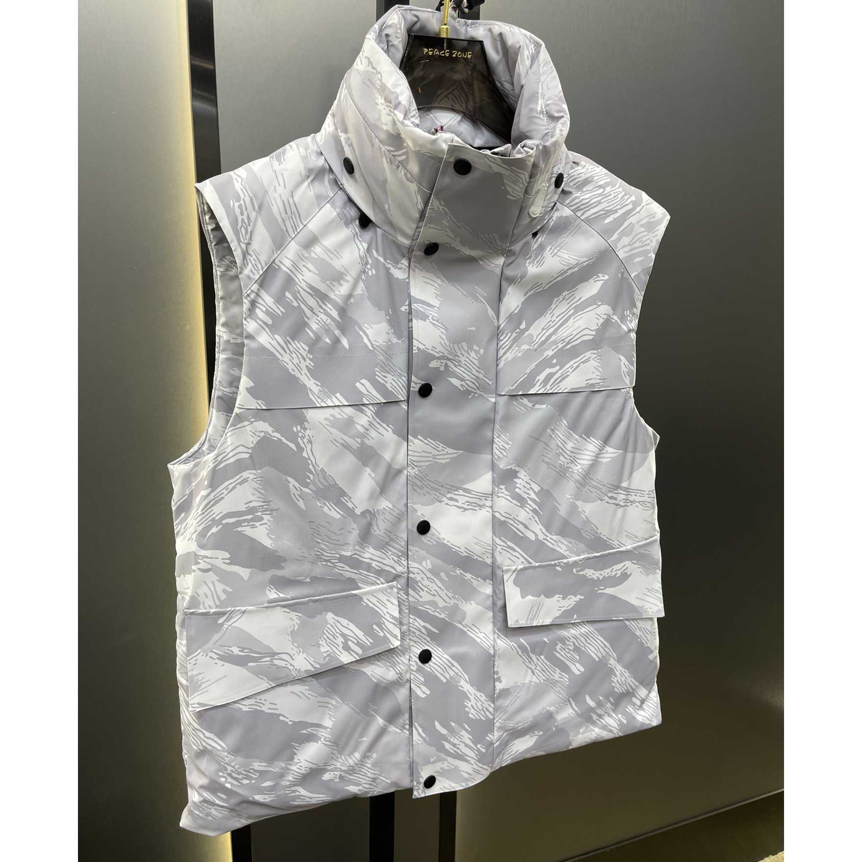 Moncler x HYKE Vanilis Padded Gilet - PerfectKickZ