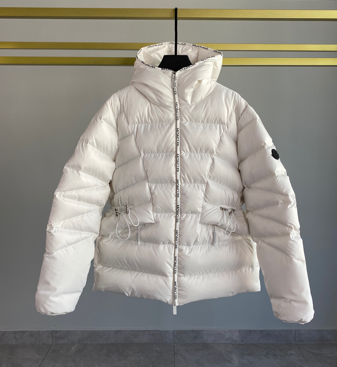 Moncler Sittang Short Down Jacket - PerfectKickZ
