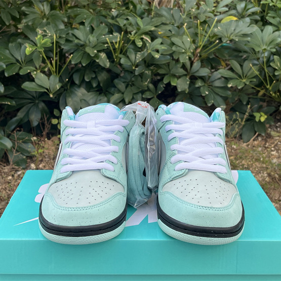 Concepts x TIFFANY CO. x Nike SB Dunk Low  Sneakers      BV1310-402 - PerfectKickZ