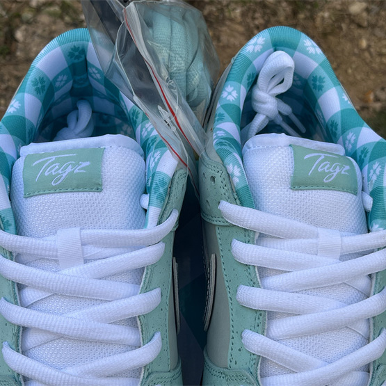 Concepts x TIFFANY CO. x Nike SB Dunk Low  Sneakers      BV1310-402 - PerfectKickZ