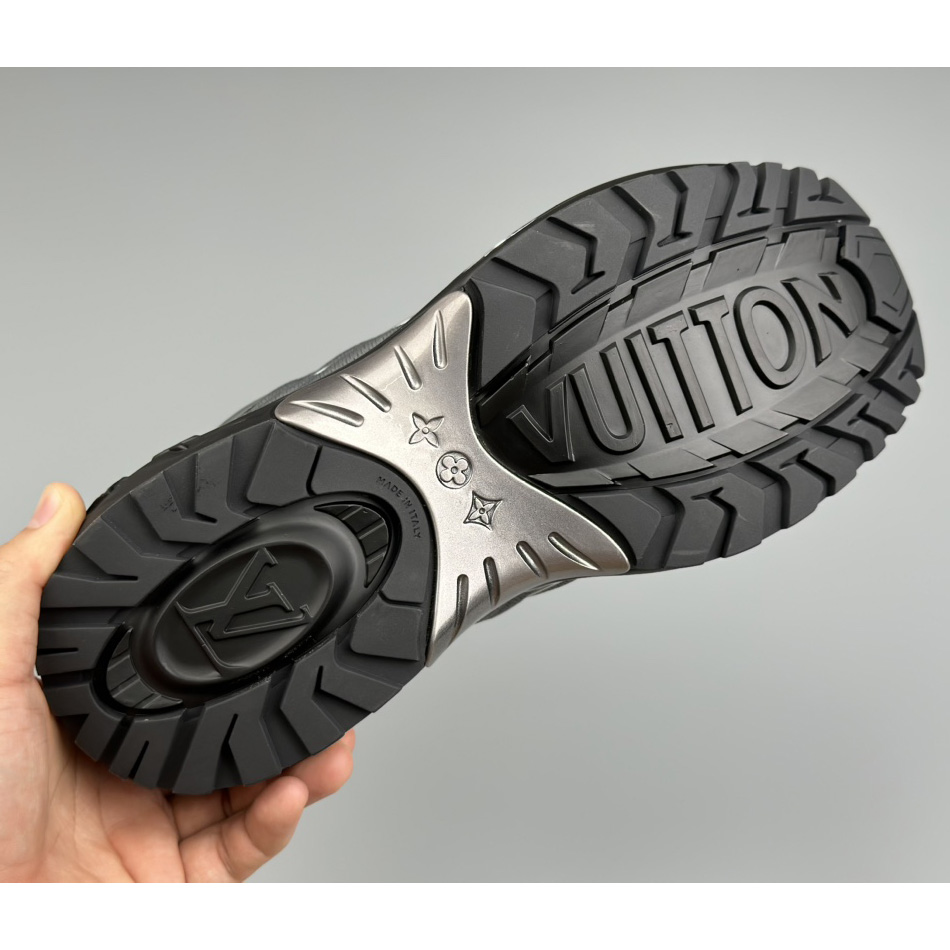 Louis Vuitton LV Discovery Lace Up  1ABZ2U - PerfectKickZ