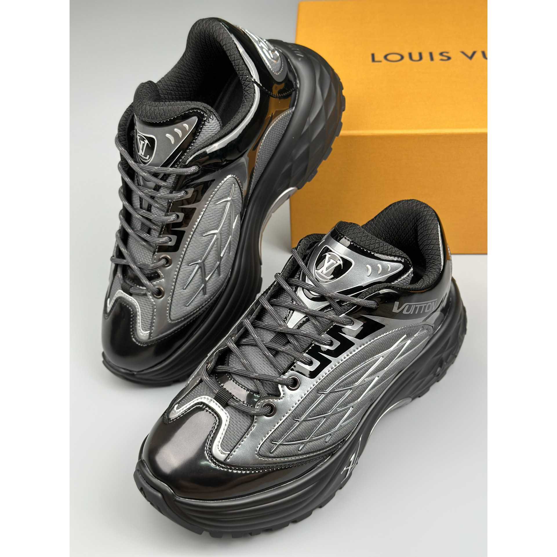 Louis Vuitton LV Discovery Lace Up  1ABZ2U - PerfectKickZ