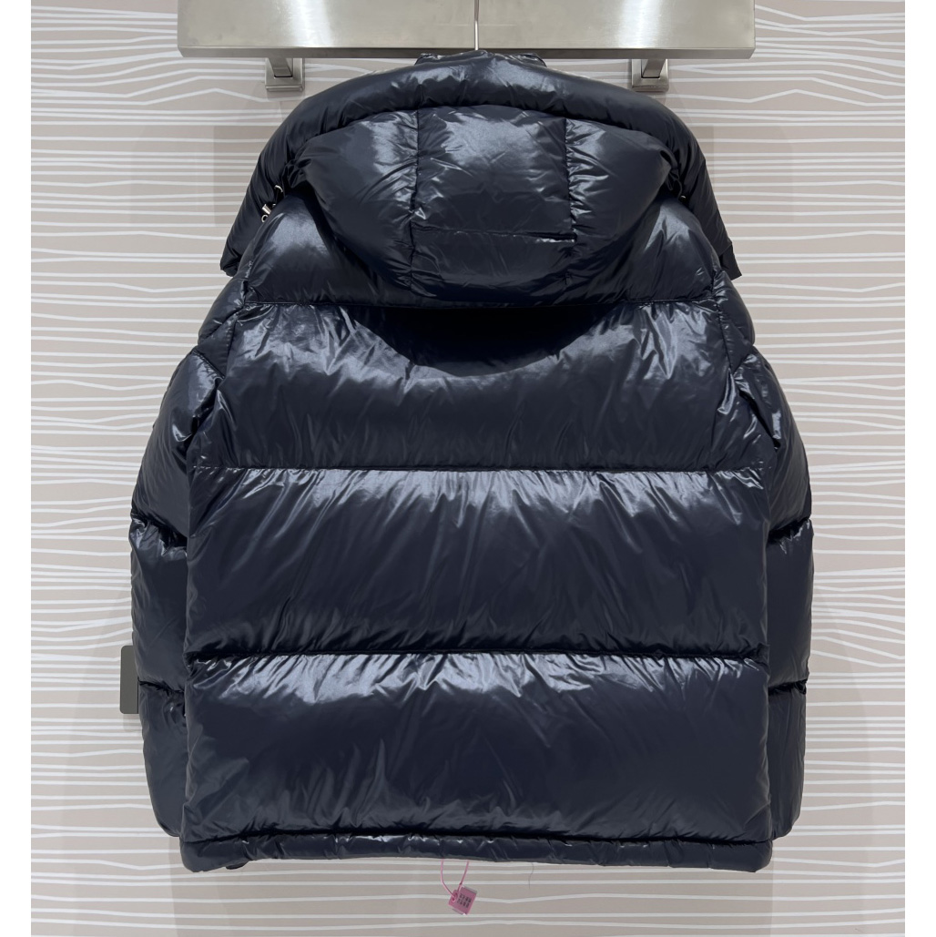 Moncler Montbeliard Short Down Jacket - PerfectKickZ