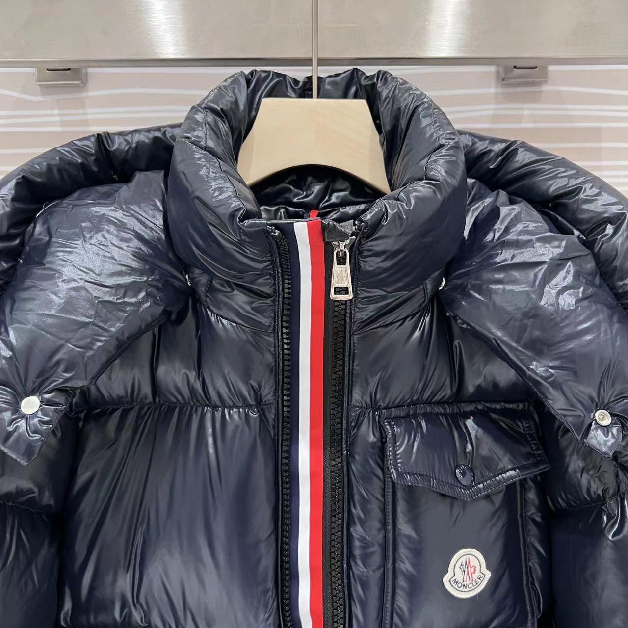 Moncler Montbeliard Short Down Jacket - PerfectKickZ