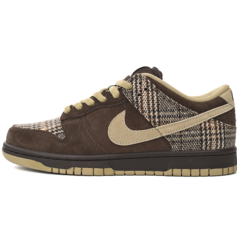 Nike SB Dunk Low Tweed Sneakers      304292-223 - PerfectKickZ