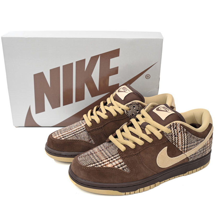 Nike SB Dunk Low Tweed Sneakers      304292-223 - PerfectKickZ