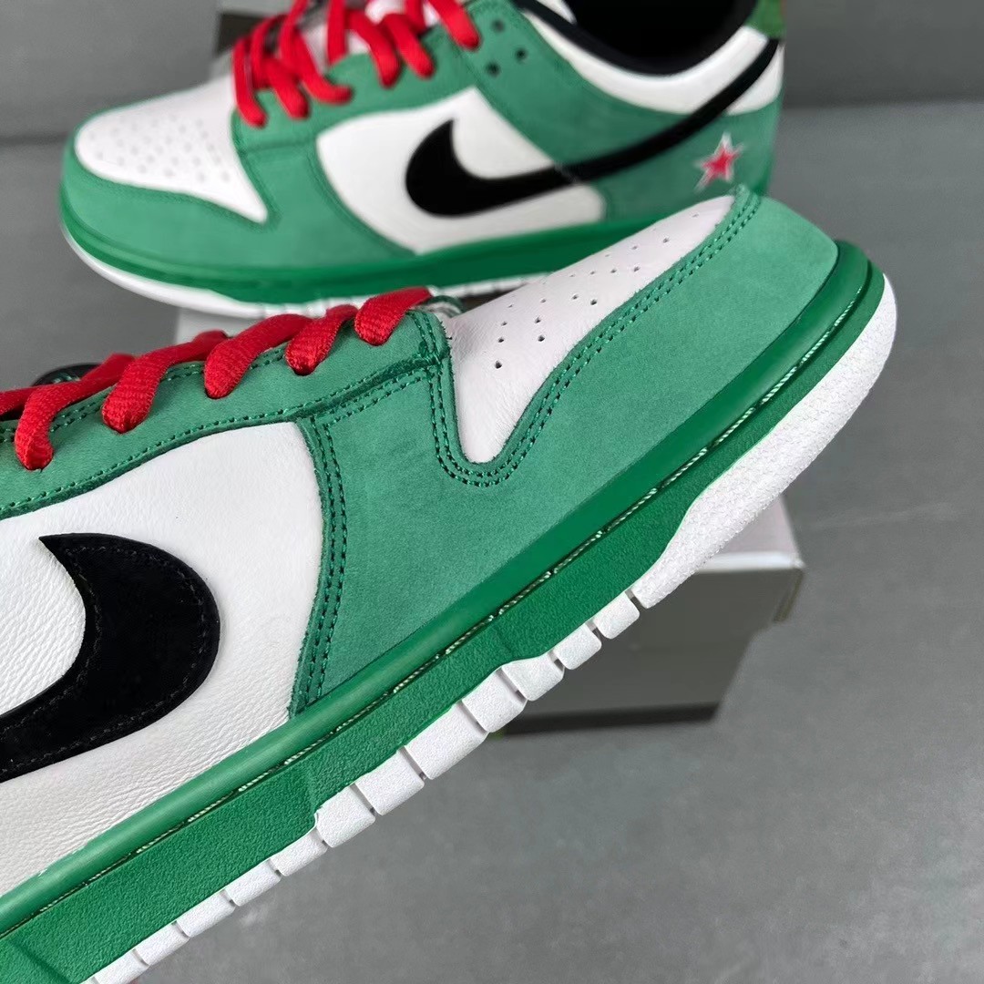 Nike Dunk SB Low Sneakers     304292-302 - PerfectKickZ