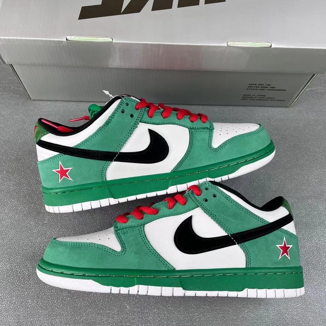 Nike Dunk SB Low Sneakers     304292-302 - 