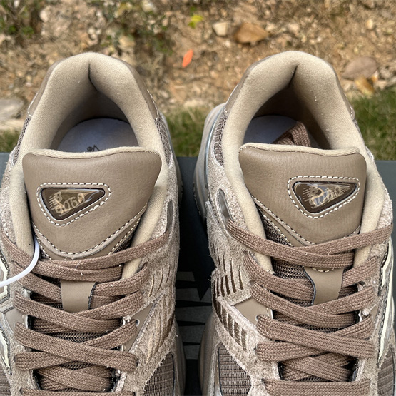 New Balance 9060 Sneakers    U9060PB - PerfectKickZ