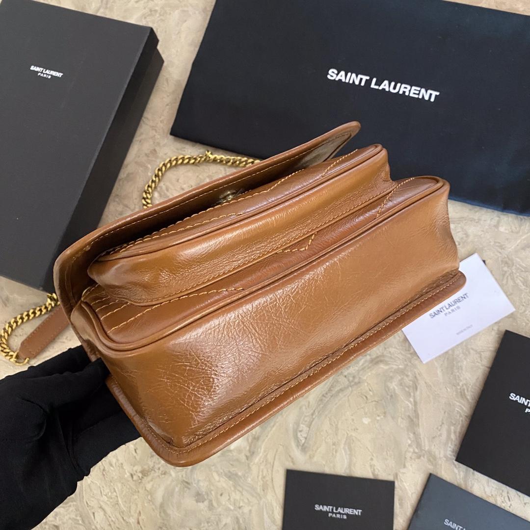 Saint Laurent Niki Medium In Vintage Leather (22×16×12cm) - 