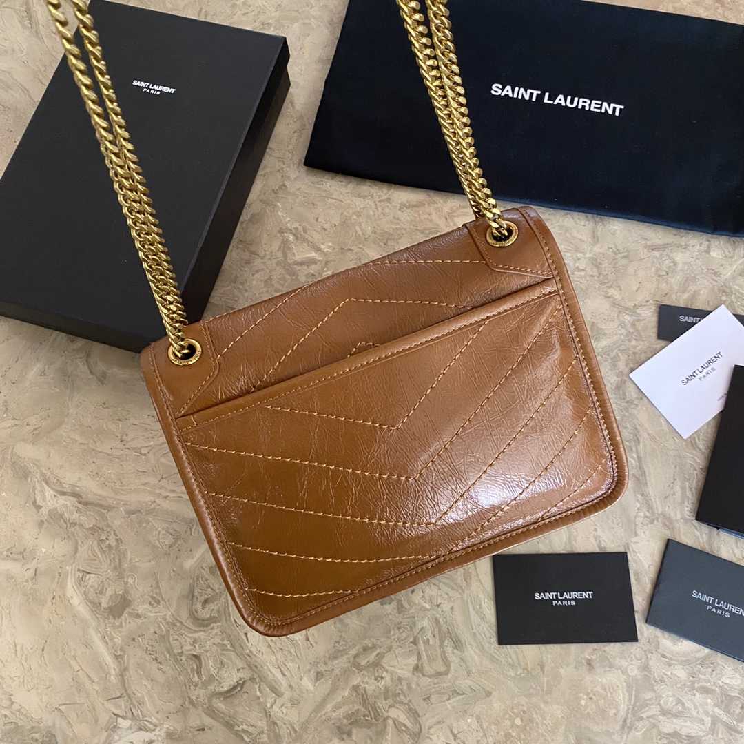 Saint Laurent Niki Medium In Vintage Leather (22×16×12cm) - 