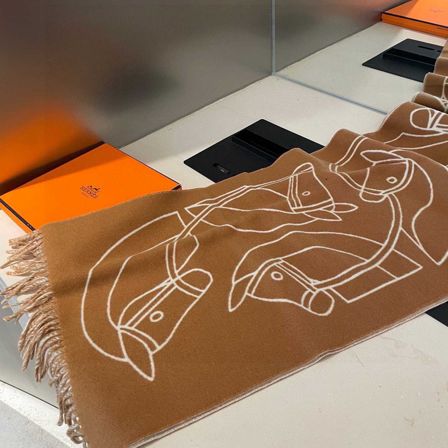 Hermes Casaque Entrelacs Equestres muffler  - PerfectKickZ