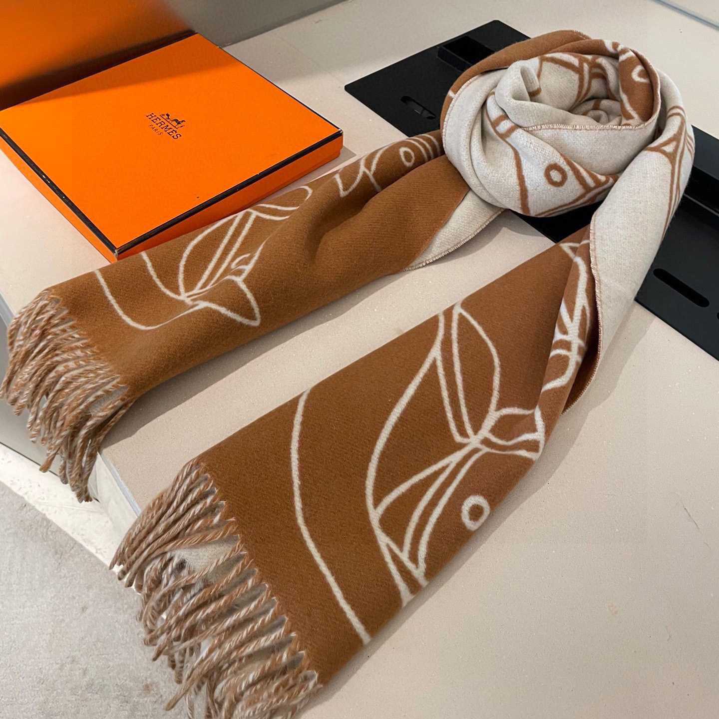 Hermes Casaque Entrelacs Equestres muffler  - PerfectKickZ
