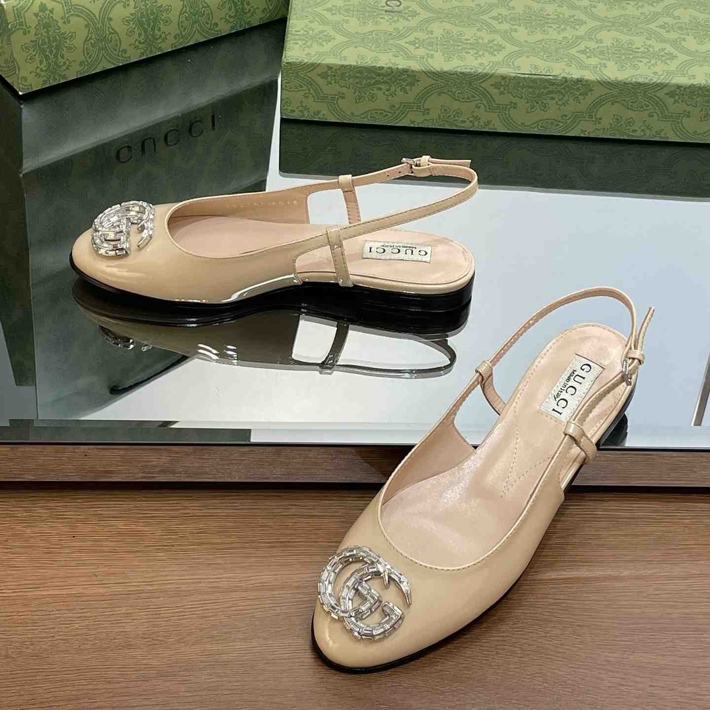 Gucci Women's Ballerina With Double G - 