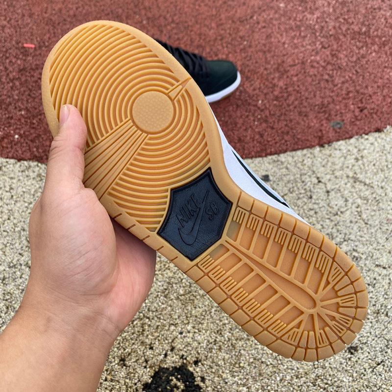 Nike Dunk SB Low Sneaker      CD2563-001 - PerfectKickZ