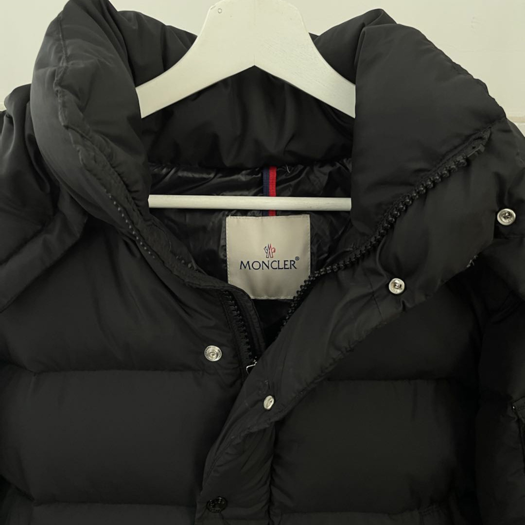 Moncler Vezere Short Down Jacket - PerfectKickZ