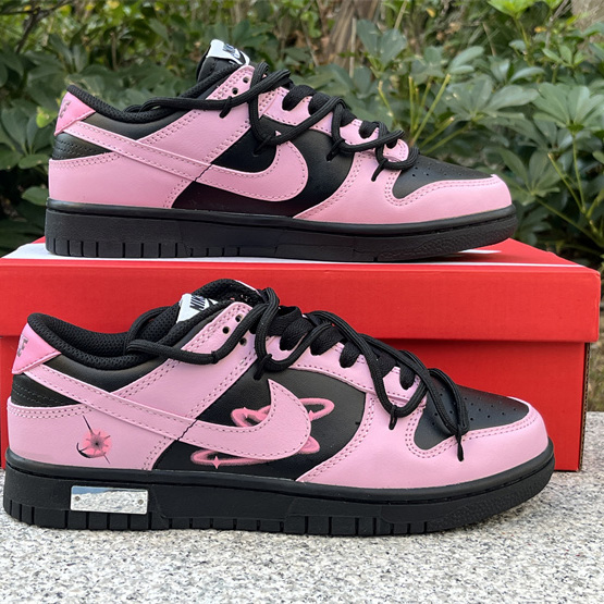 Nike Dunk Low Sneaker     FD1232-001 - PerfectKickZ
