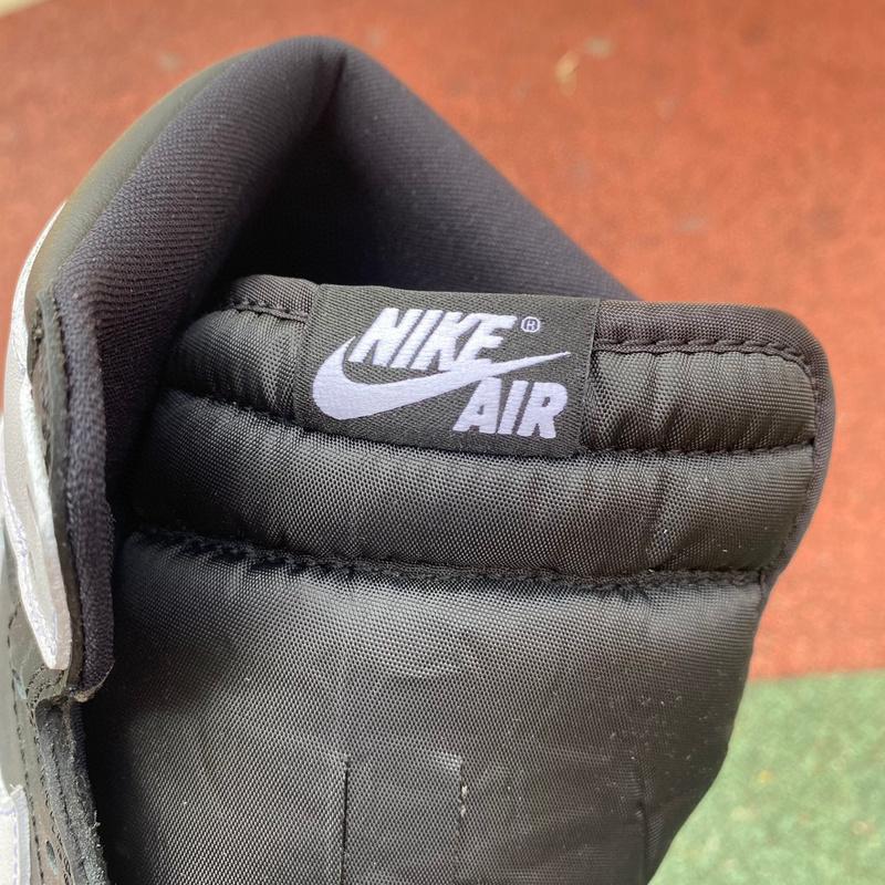  AirJordan 1 AJ 1 High OG “Reverse Panda” Sneaker     dz5485-010 - PerfectKickZ
