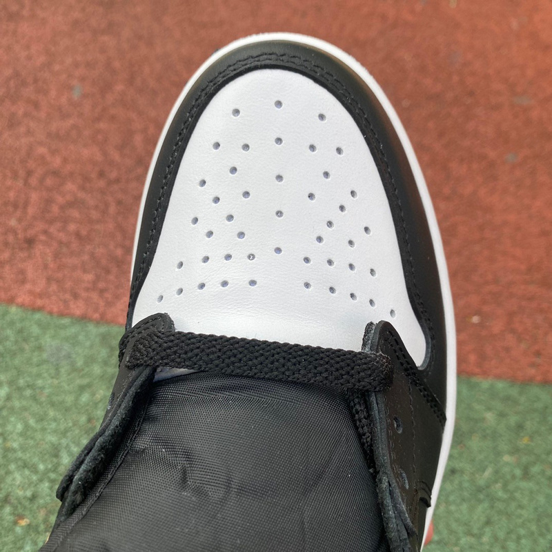  AirJordan 1 AJ 1 High OG “Reverse Panda” Sneaker     dz5485-010 - PerfectKickZ