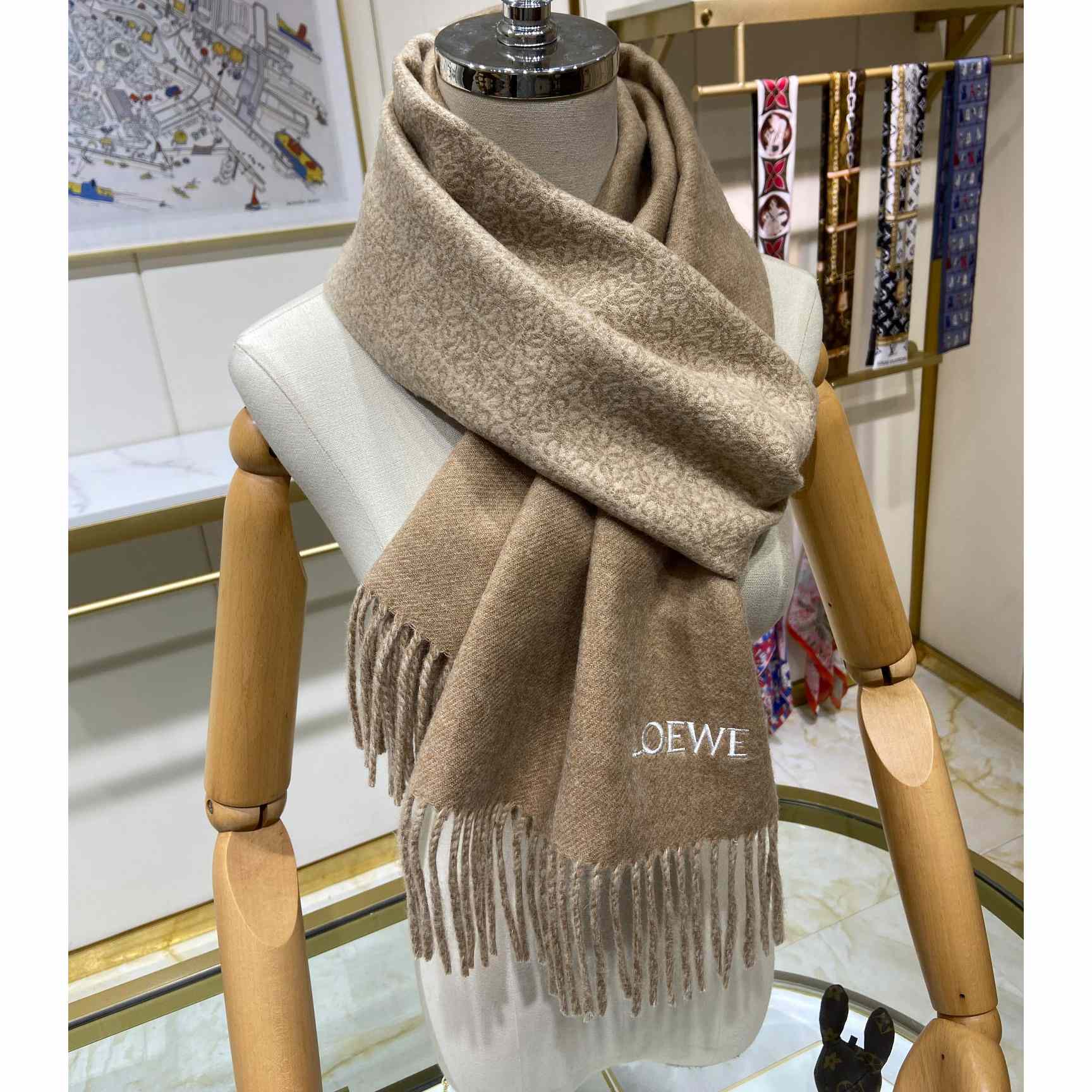 Loewe Scarf In Wool And Cashmere - PerfectKickZ