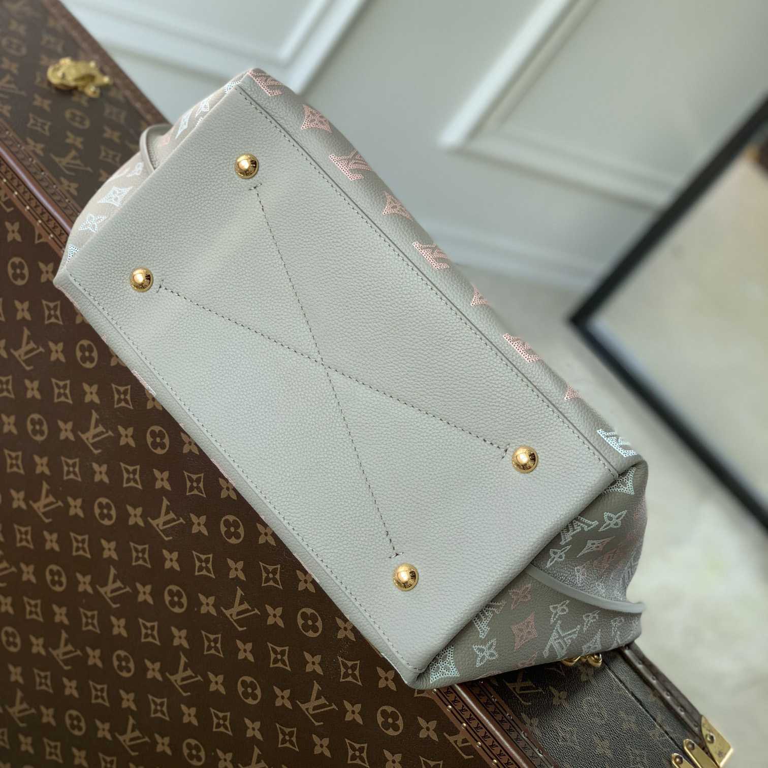 Louis Vuitton Carmel (35×40×17cm)  M23396 - PerfectKickZ