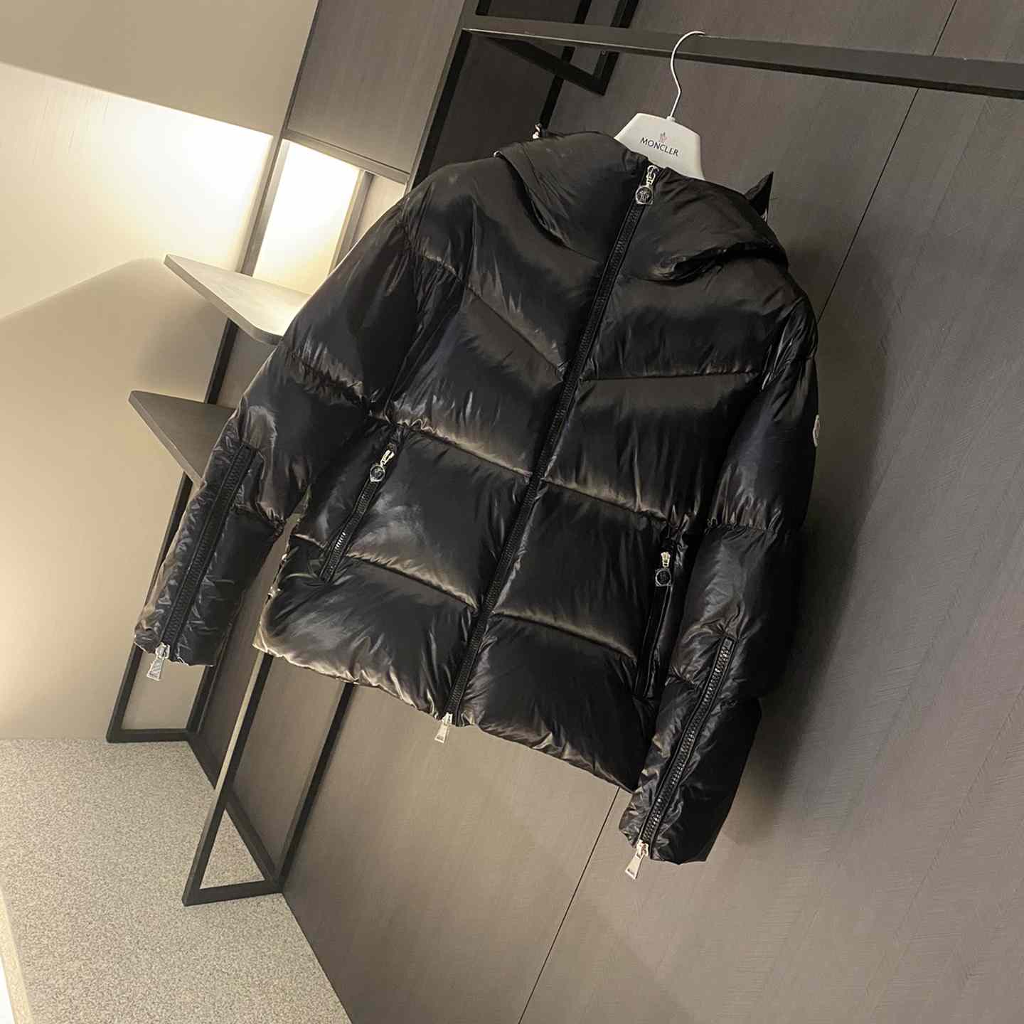 Moncler Huppe Short Down Jacket - PerfectKickZ