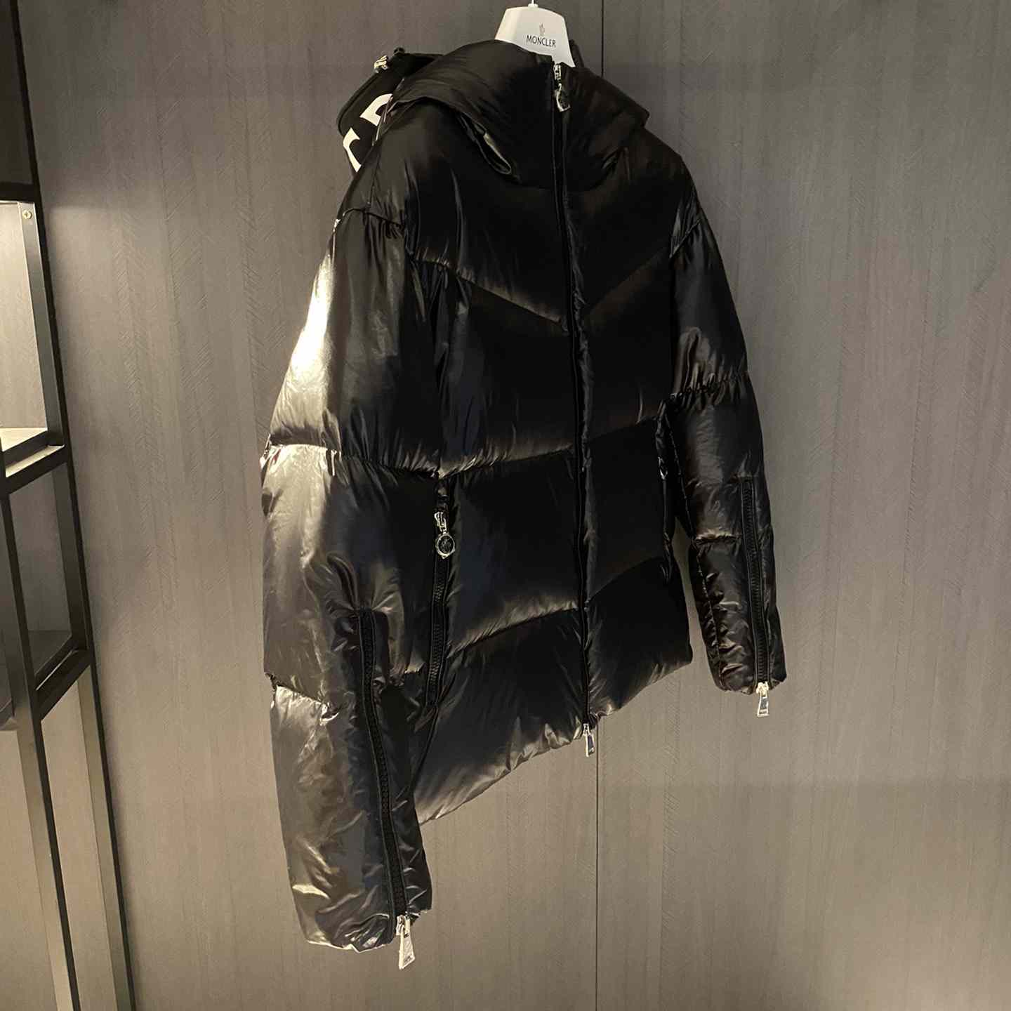 Moncler Huppe Short Down Jacket - PerfectKickZ