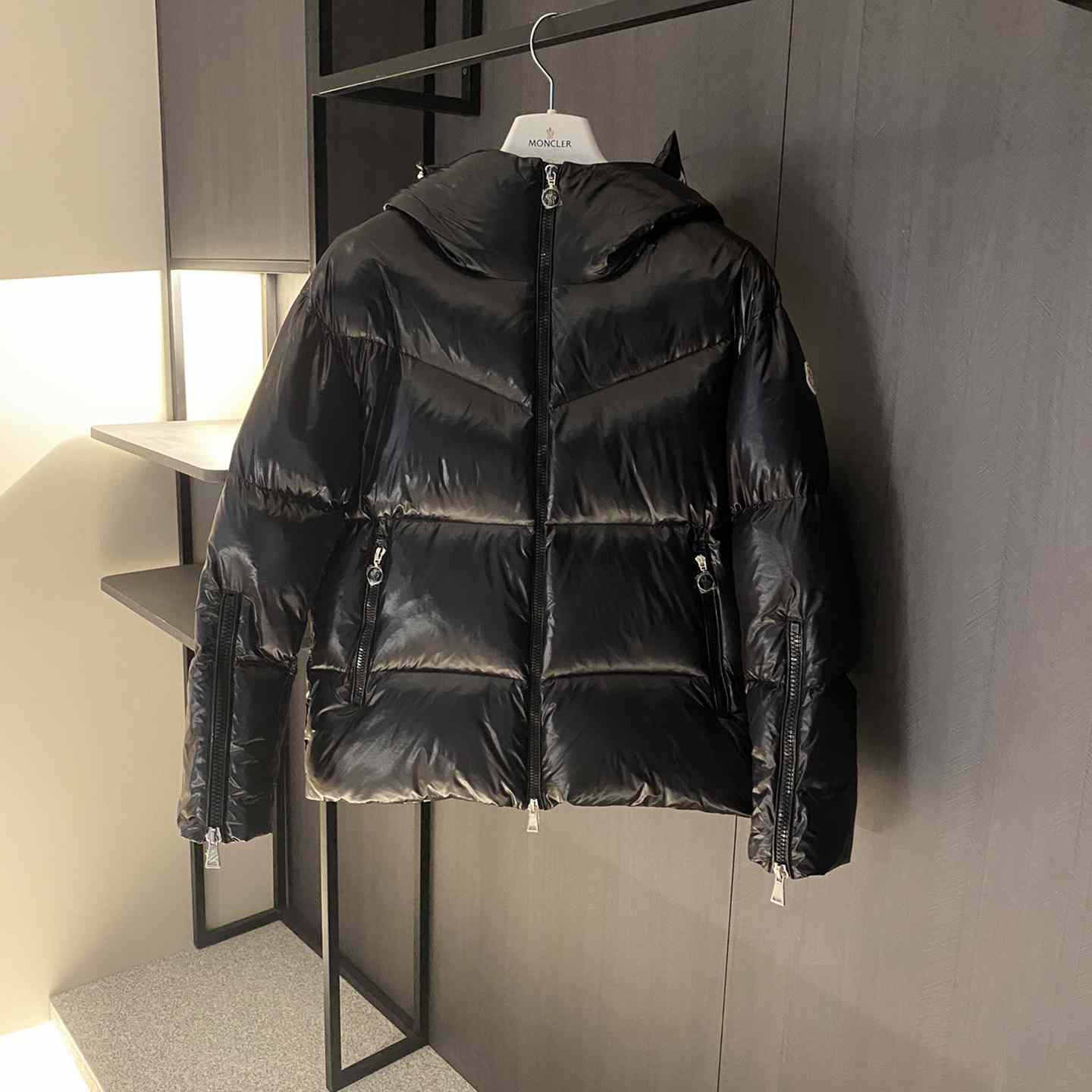 Moncler Huppe Short Down Jacket - PerfectKickZ