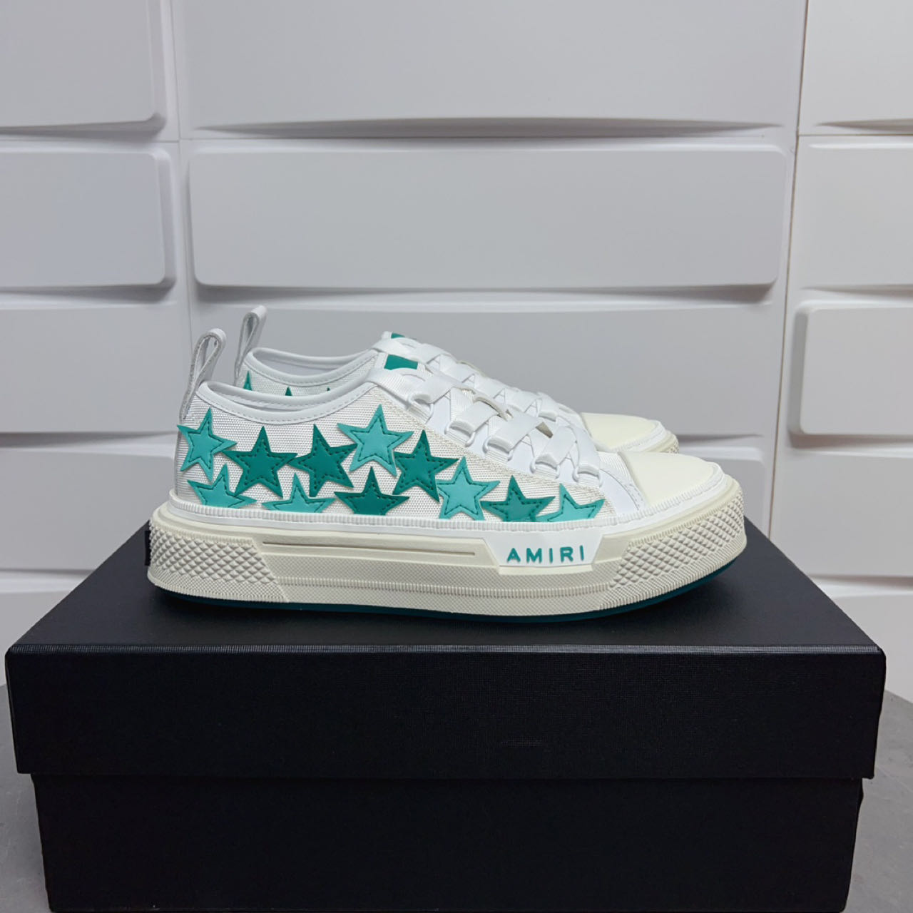 Amiri Stars Court Low Sneakers - PerfectKickZ