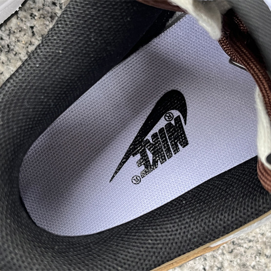 Nike SB Dunk Low Sneaker   DD1391-100 - PerfectKickZ