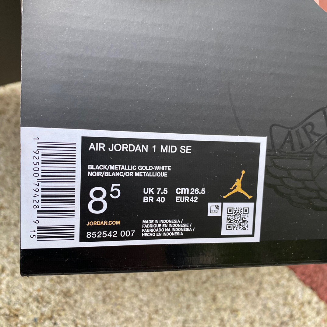 Air Jordan 1 mid Sneakers    852542-007 - PerfectKickZ