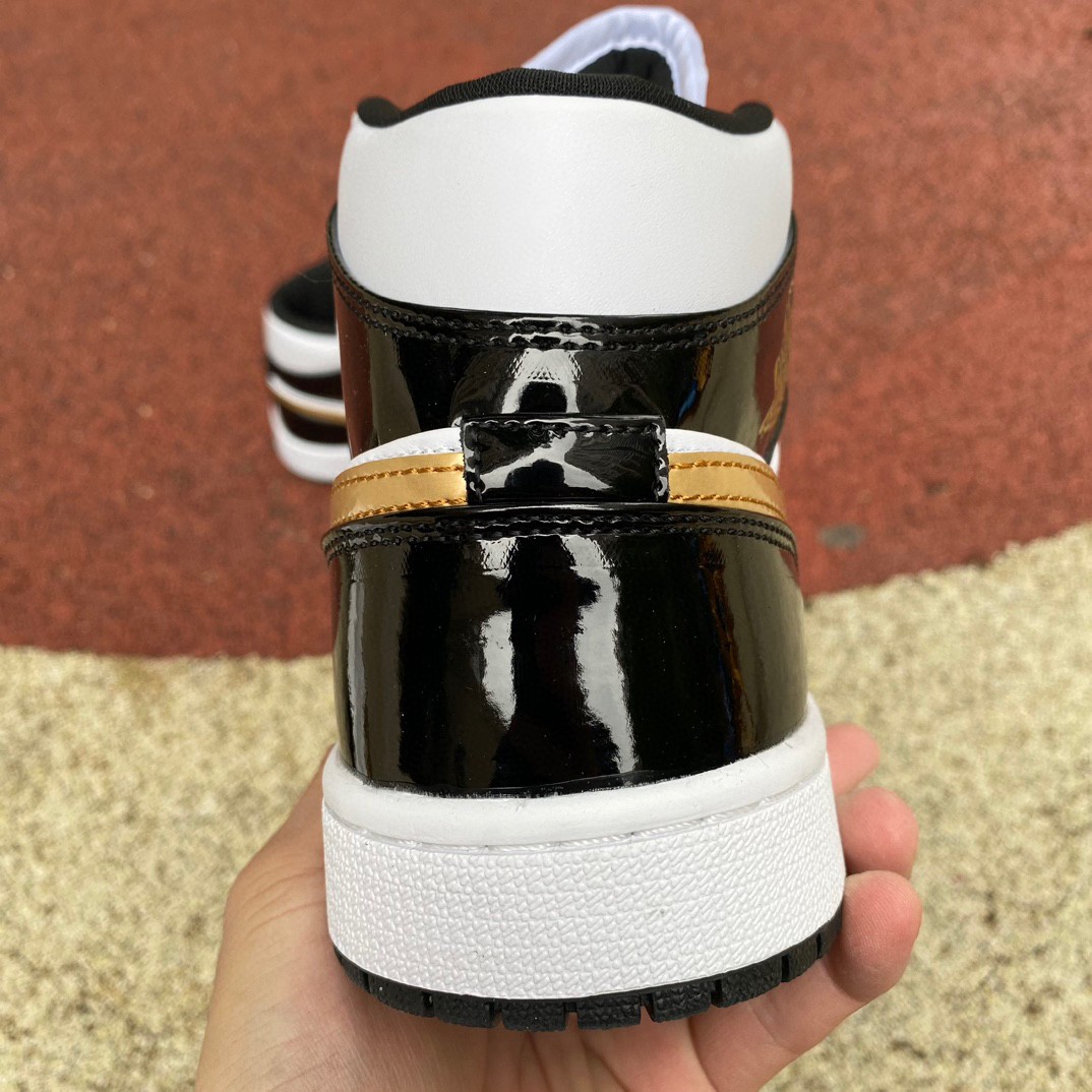 Air Jordan 1 mid Sneakers    852542-007 - PerfectKickZ